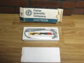 Fisher Scientific 9-324-154 Electrode Temperature Compensated Conductivity Probe Fisher Scientific 9-324-154 Electrode Temperature Compensated Conductivity Probe
