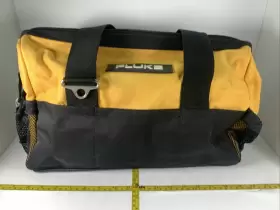 Fluke 095969080644 C550 Rugged Soft Tool Bag With Zipper And Inner Pockets Shoulder Strap Fluke 095969080644 C550 Rugged Soft Tool Bag With Zipper And Inner Pockets Shoulder Strap