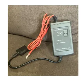 Fluke Itp120 Isolated Trigger Probe Dm680096 With Leads And Case