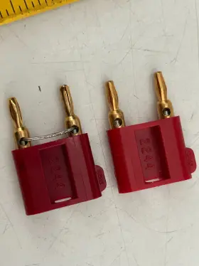 Pomona 2244-2 Double Miniature Banana Plug W Setscrews Red 2pcs-lot-sale Used