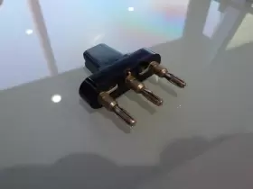 Pomona Electronics 1472 Model Transistor Banana Plug Test Adapter Pomona Electronics 1472 Model Transistor Banana Plug Test Adapter