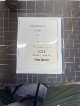 Pomona Electronics 1901598 Oscilloscope Probe Kit Model #6266 Fluke Pomona Electronics 1901598 Oscilloscope Probe Kit Model #6266 Fluke
