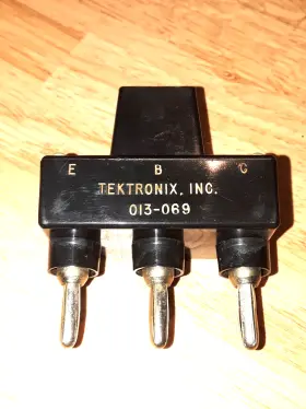 Tektronix 013-069 Transistor Curve Tracer For 575 576 Test Socket Adapter Tektronix 013-069 Transistor Curve Tracer For 575 576 Test Socket Adapter