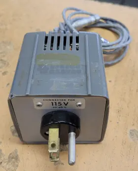 Tektronix 015-0073-00 Accessory Power Supply Tektronix 015-0073-00 Accessory Power Supply