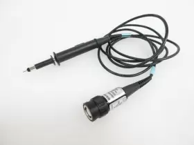 Tektronix P2221 Oscilloscope Probe Passive 200 Mhz 300 V 1 10 Tektronix P2221 Oscilloscope Probe Passive 200 Mhz 300 V 1 10