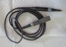 Tektronix P6052 Passive Probe 010-6042-00 Tektronix P6052 Passive Probe 010-6042-00