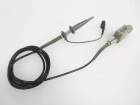 Tektronix P6138 350 Mhz Oscilloscope Probe With Hook Grabber Tektronix P6138 350 Mhz Oscilloscope Probe With Hook Grabber