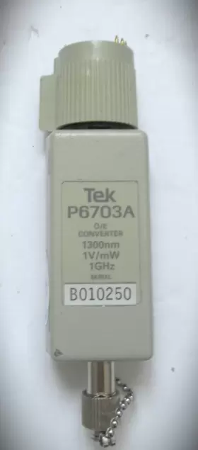 Tektronix P6703 O/e Optical-electrical Converter 1100-1650nm Dc-1ghz 1v/mw Case Tektronix P6703 O/e Optical-electrical Converter 1100-1650nm Dc-1ghz 1v/mw Case